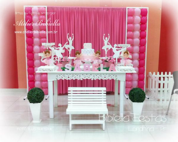 DECORAÇÃO BAILARINA MESA FLORAL GRADE CORTINA MDF BANCO BOLO NOME ALUGADO- Aluguel em Londrina